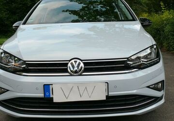VW Golf Sportsvan 24.000 km 17.850 &euro; Lübeck 23554