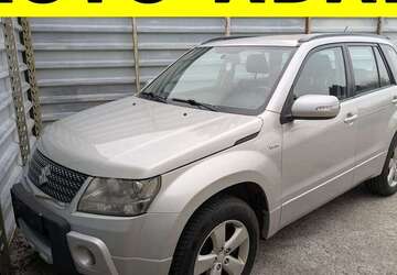 Suzuki Grand Vitara 165.005 km 6.350 &euro; Lübeck 23556