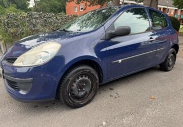 Renault Clio 185.000 km 1.750 &euro; Lübeck 23568