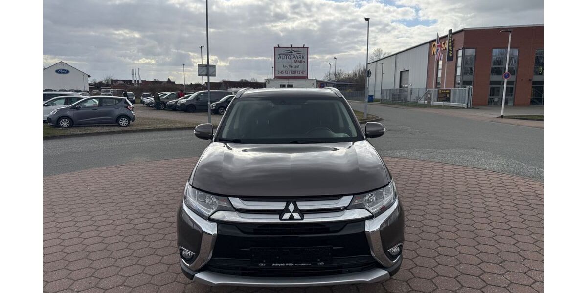 Mitsubishi Outlander 111.950 km 15.490 &euro; Mölln 23879