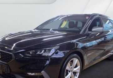 Seat Leon 21.200 km 28.990 &euro; Lübeck 23554