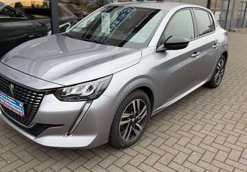 Peugeot 208 53.300 km 14.390 &euro; Bad Segeberg 23795