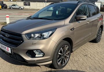 Ford Kuga 44.298 km 18.490 &euro; Lübeck 23556