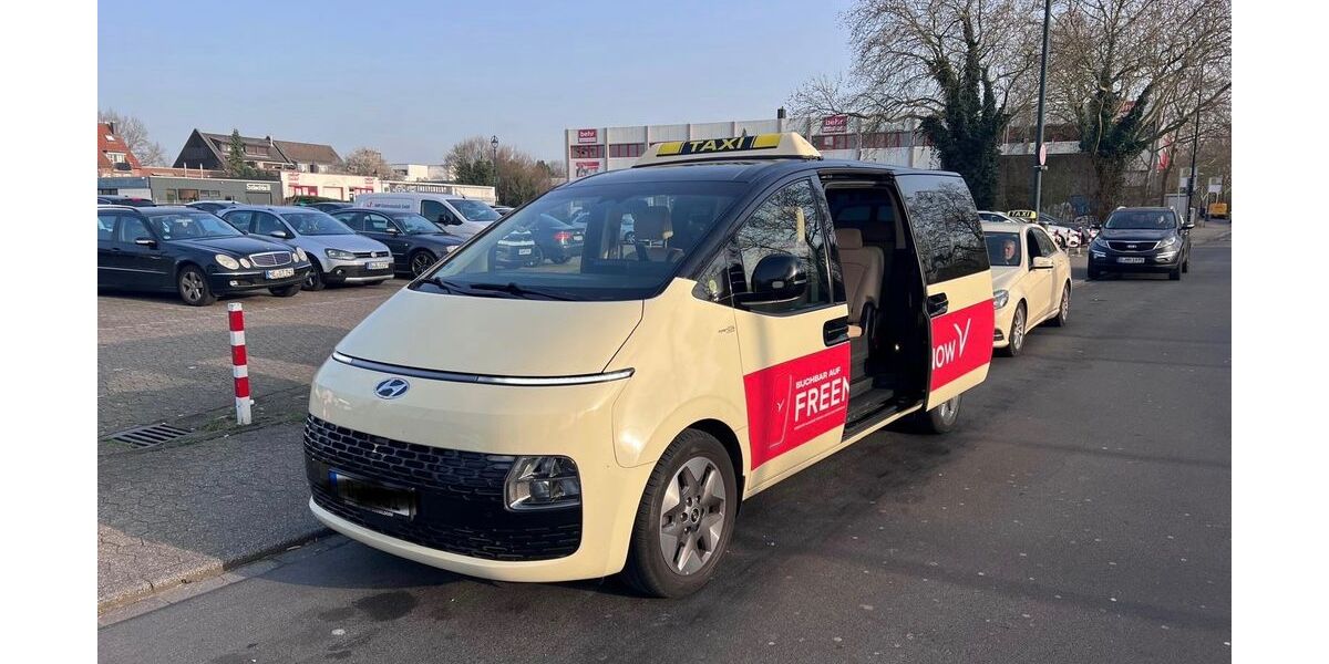 Hyundai STARIA 159.000 km 22.999 &euro; Ratzeburg bei Hamburg 23909