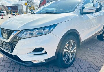 Nissan Qashqai 69.700 km 14.990 &euro; Lübeck 23556