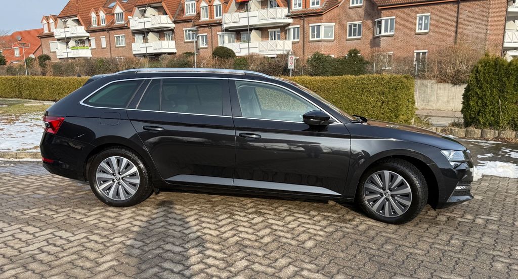Skoda Superb 149.878 km 17.460 &euro; Bad Schwartau 23611