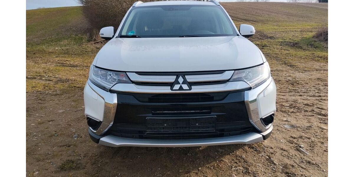 Mitsubishi Outlander 125.000 km 15.500 &euro; Ahrensbök 23623