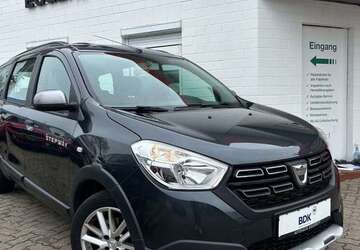 Dacia Lodgy 95.177 km 12.480 &euro; Bad Segeberg 23795