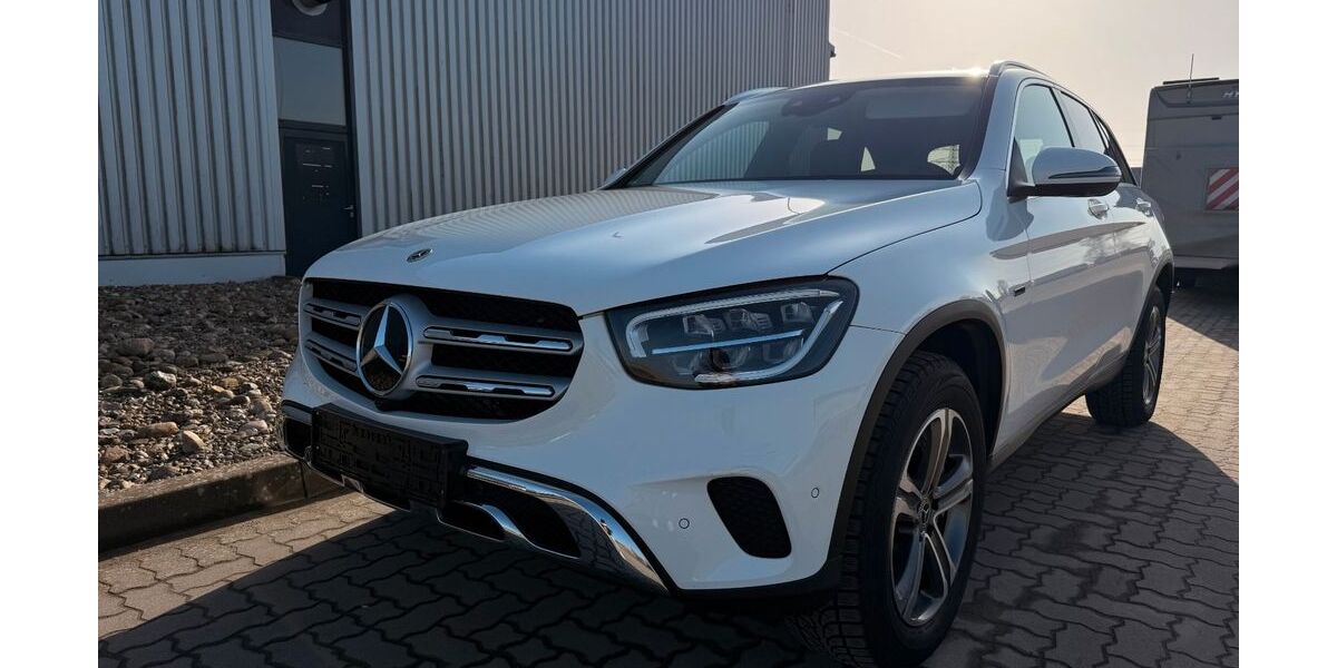 Mercedes-Benz GLC 300 96.202 km 30.900 &euro; Lübeck 23556