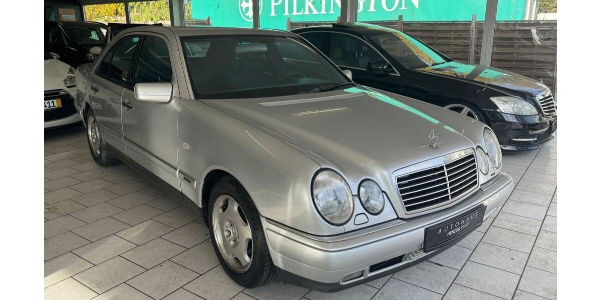 Mercedes-Benz E 290 269.000 km 4.999 &euro; Mölln 23879