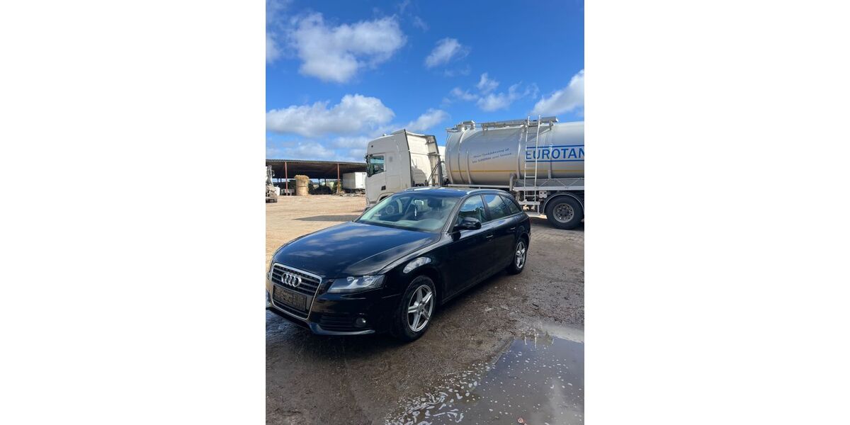 Audi A4 269.200 km 4.000 &euro; Blomnath 23823