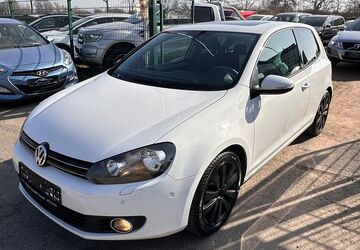 VW Golf 241.361 km 5.699 &euro; Ahrensbök 23623